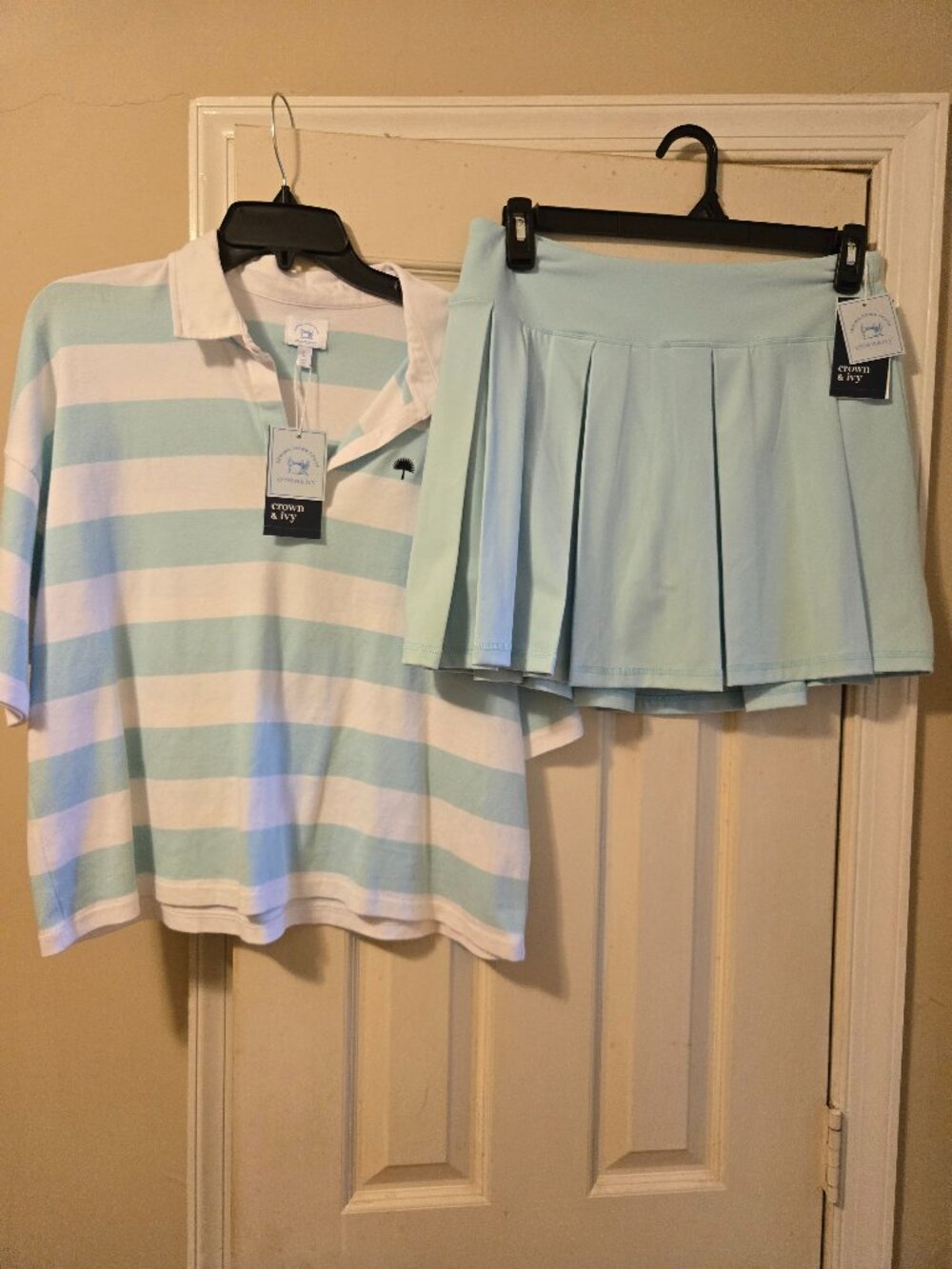 L Crown & Ivy 2-piece matching set-Polo top & skort, NWT